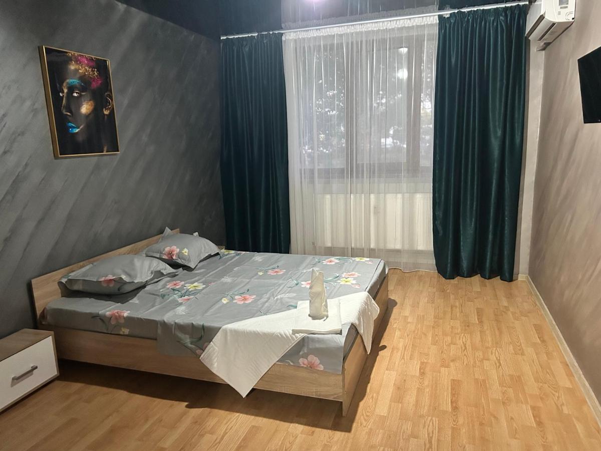 Apartament Regim Hotelier 1 Camera Галац Екстер'єр фото